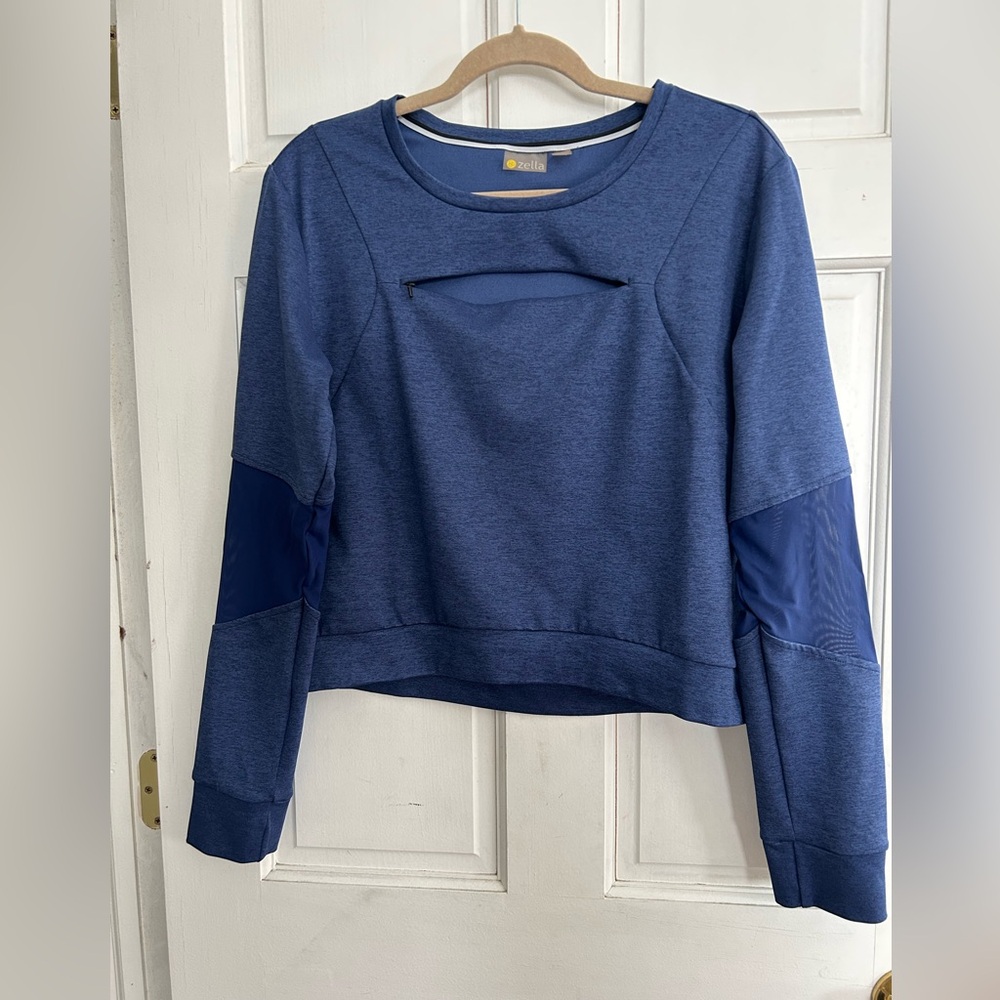 Like New! Zella From Nordstrom Women's Blue Sweatshirt with Zip Detail. Large